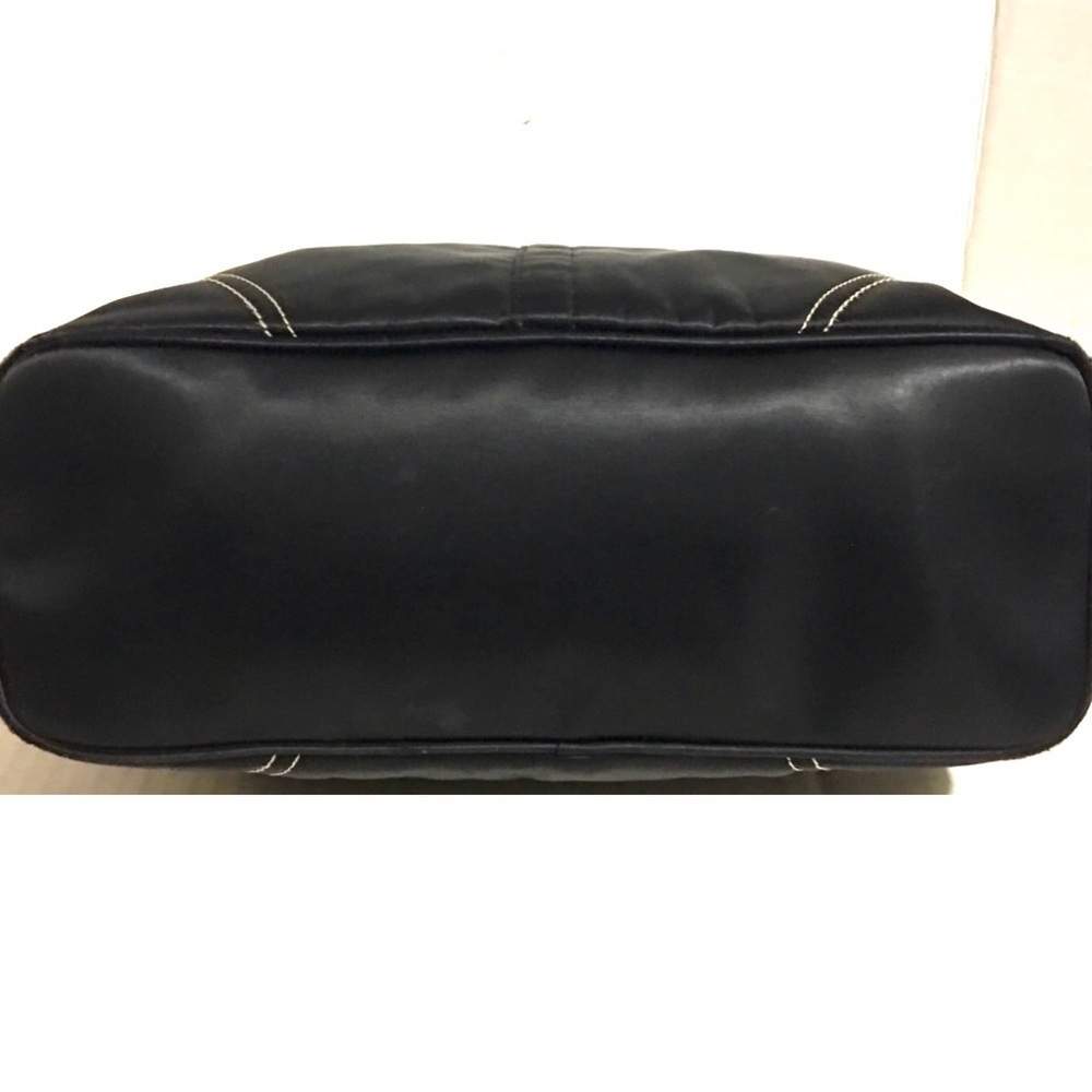 Coach vintage black nylon shoulder handbag - Picture 3 of 13